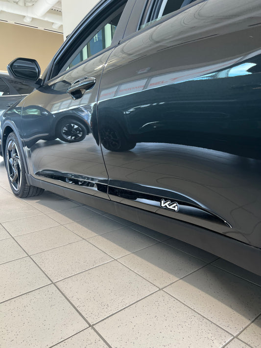 Body Side Mouldings - 2025-2026 K4 Sedan