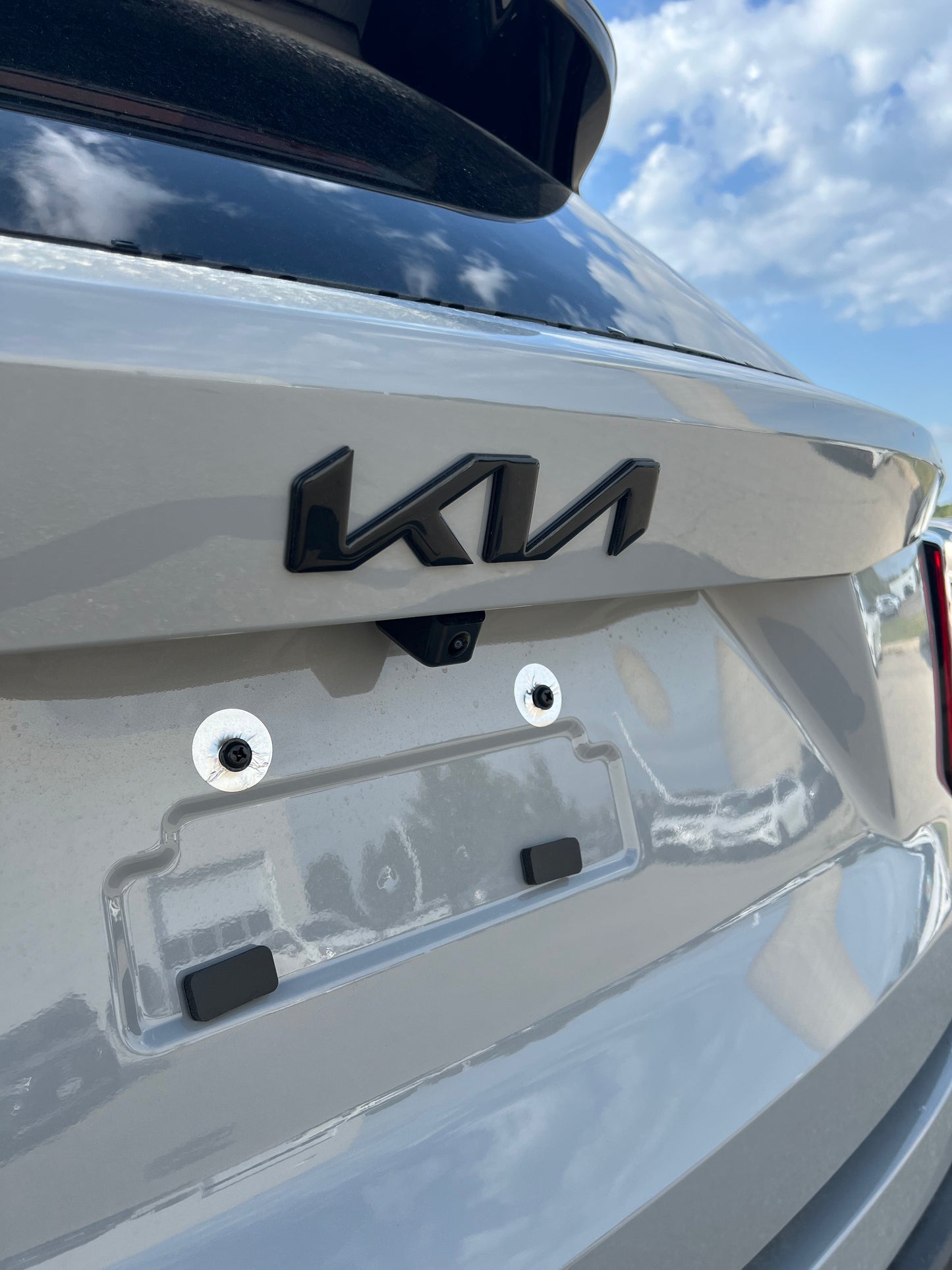 FREE SHIP Front and Rear Kia Emblem Blackout Kit - 2022-2025 Sorento Hybrid (HEV) SorH-BlkEmb