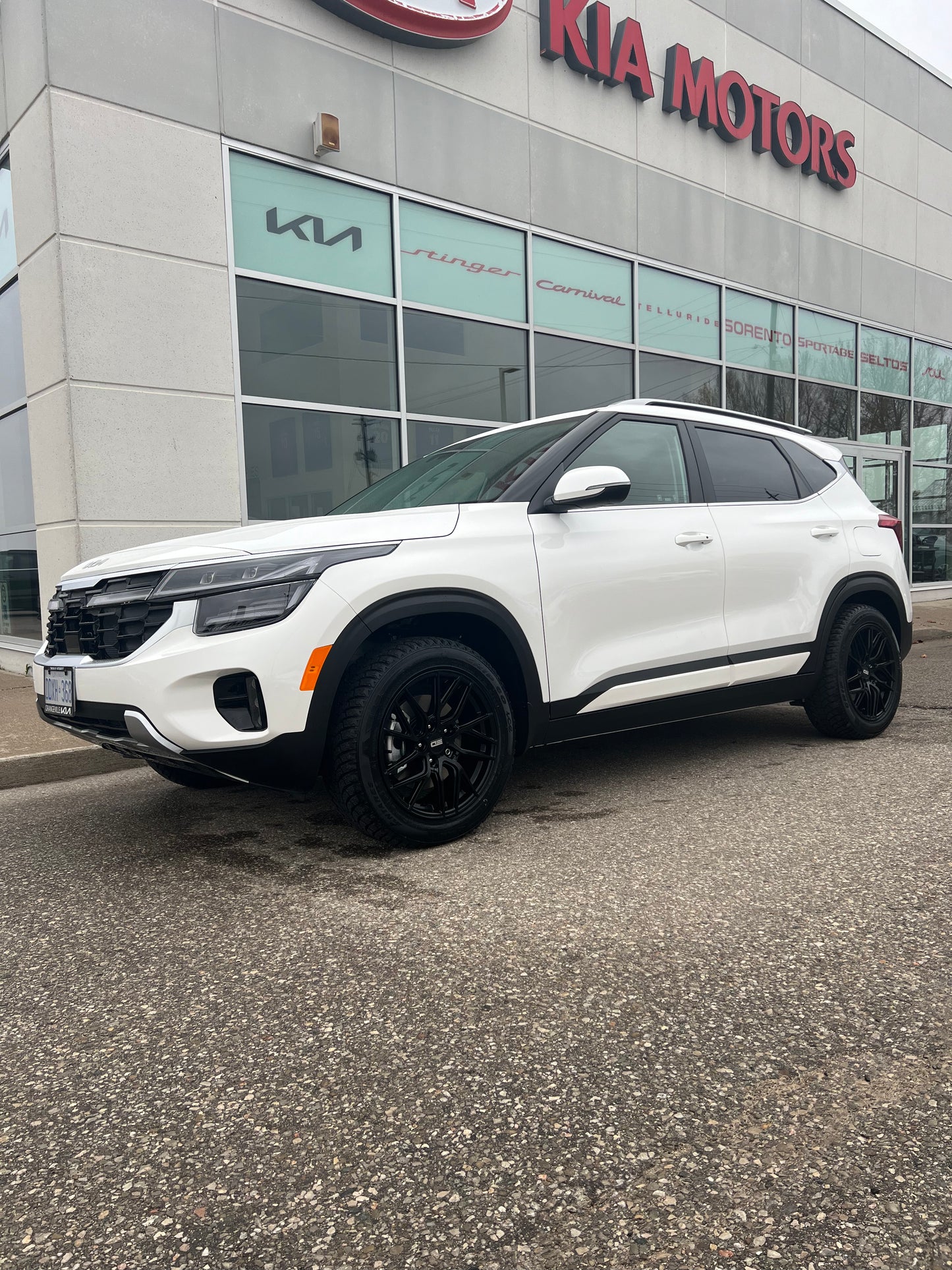 215 55r17 Winter Snow Tire Package (Black Alloy) - 2023-2026 Niro EV