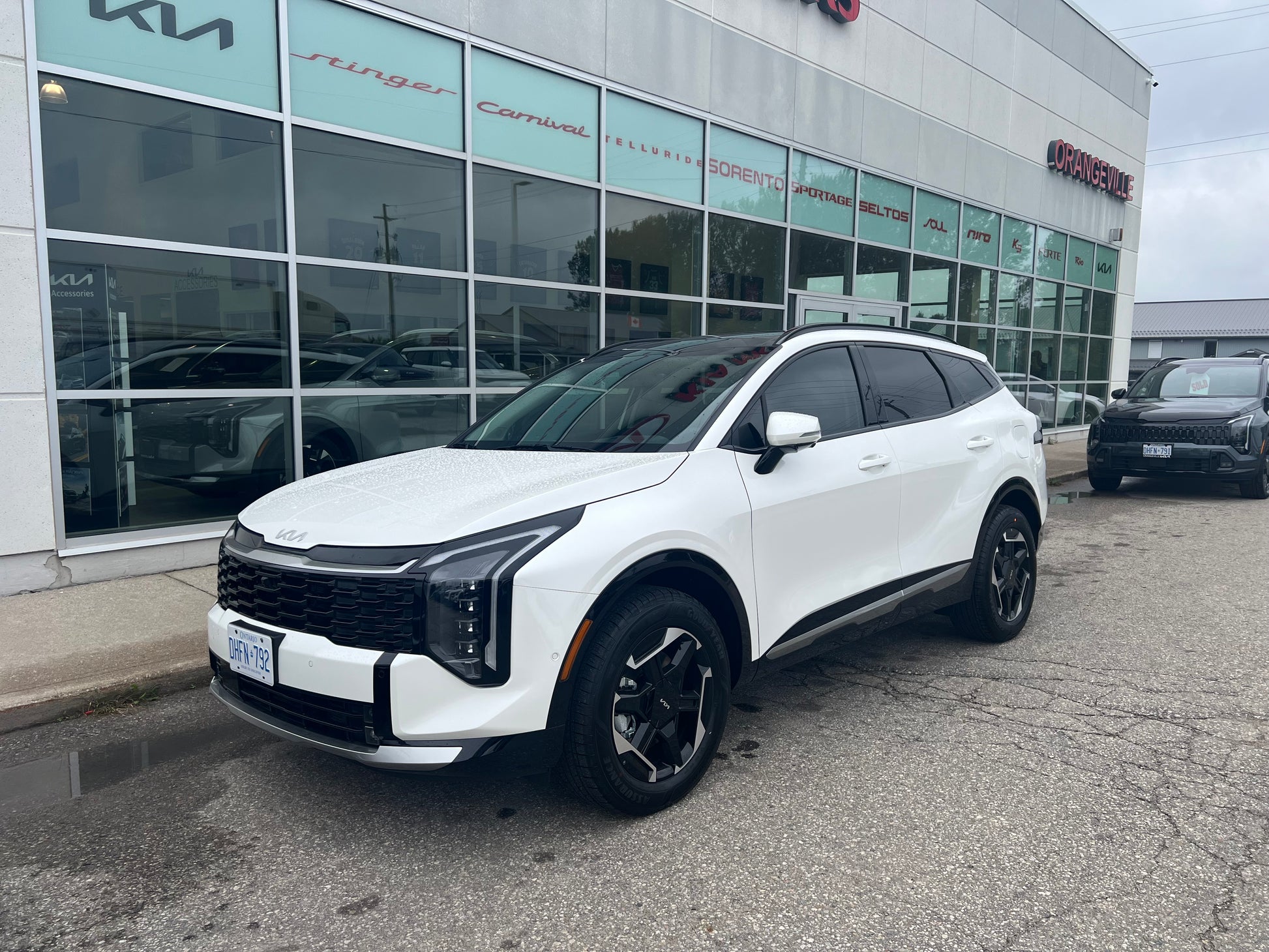 2026 Kia Sportage HEV hybrid EX EX premium SX snow White pearl SWP