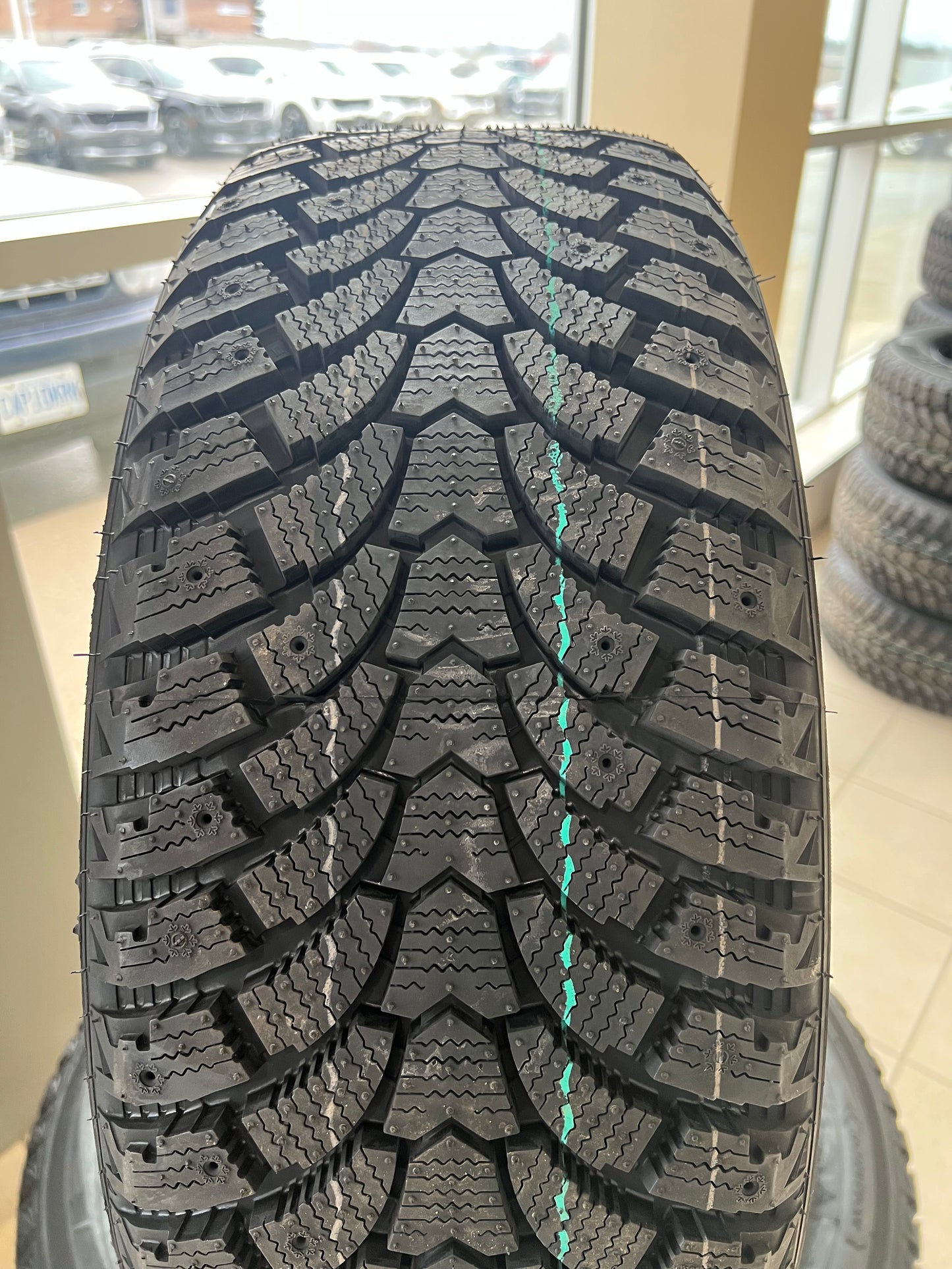 Kia k4 ex Antares grip60 215 50r17 side profile