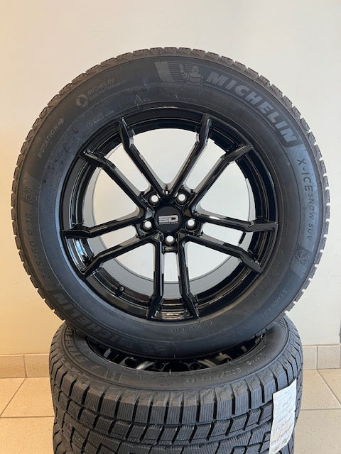 245 60r18 Snow Tire Package with TPMS (Black Alloy) 2020-2024 Telluride WINTER27-TEL-MON