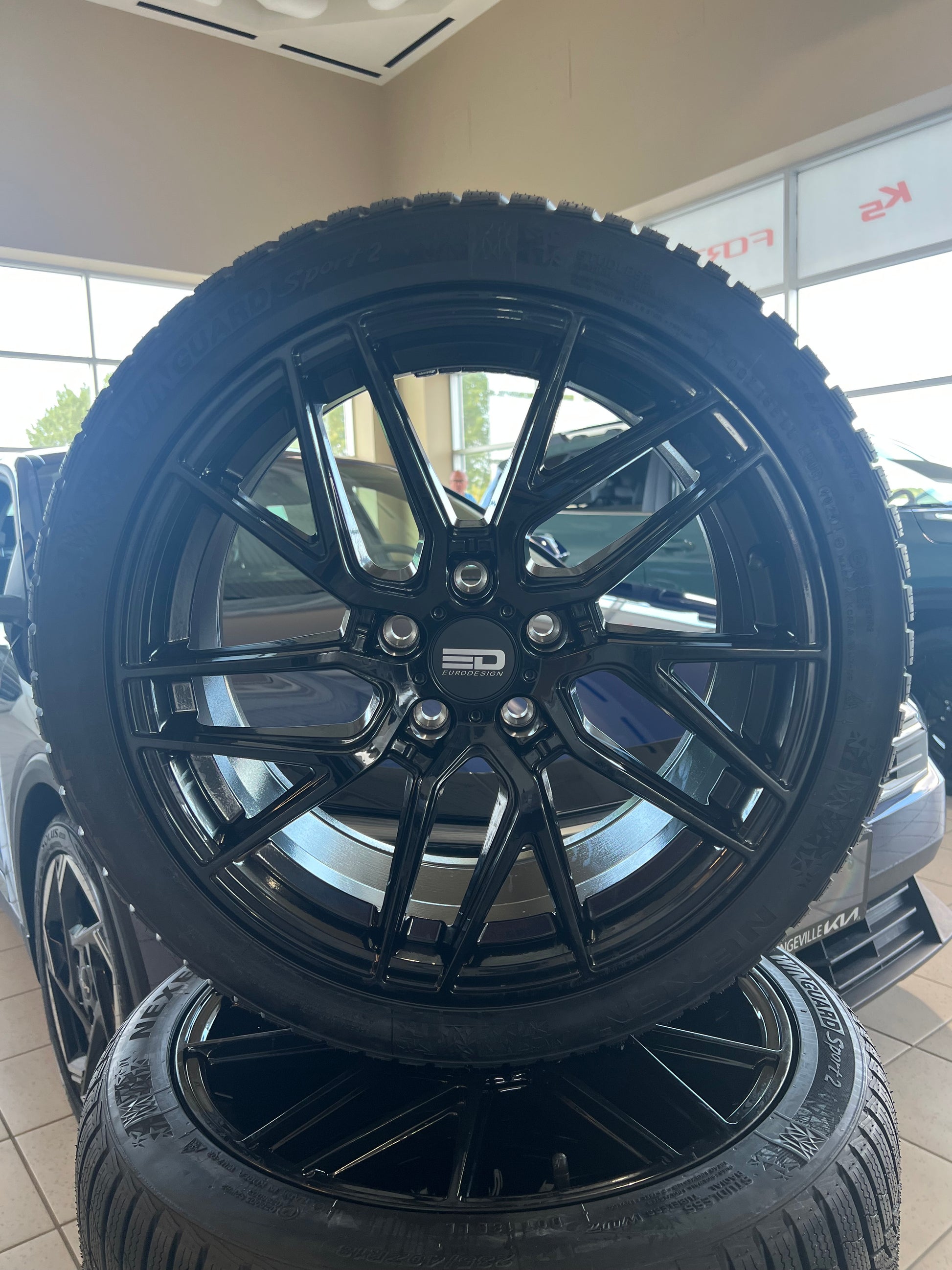 235/40sr18 nexen winguard sport2 with black Eurodesign tech alloy rims kia k4 gt line Orangeville Kia