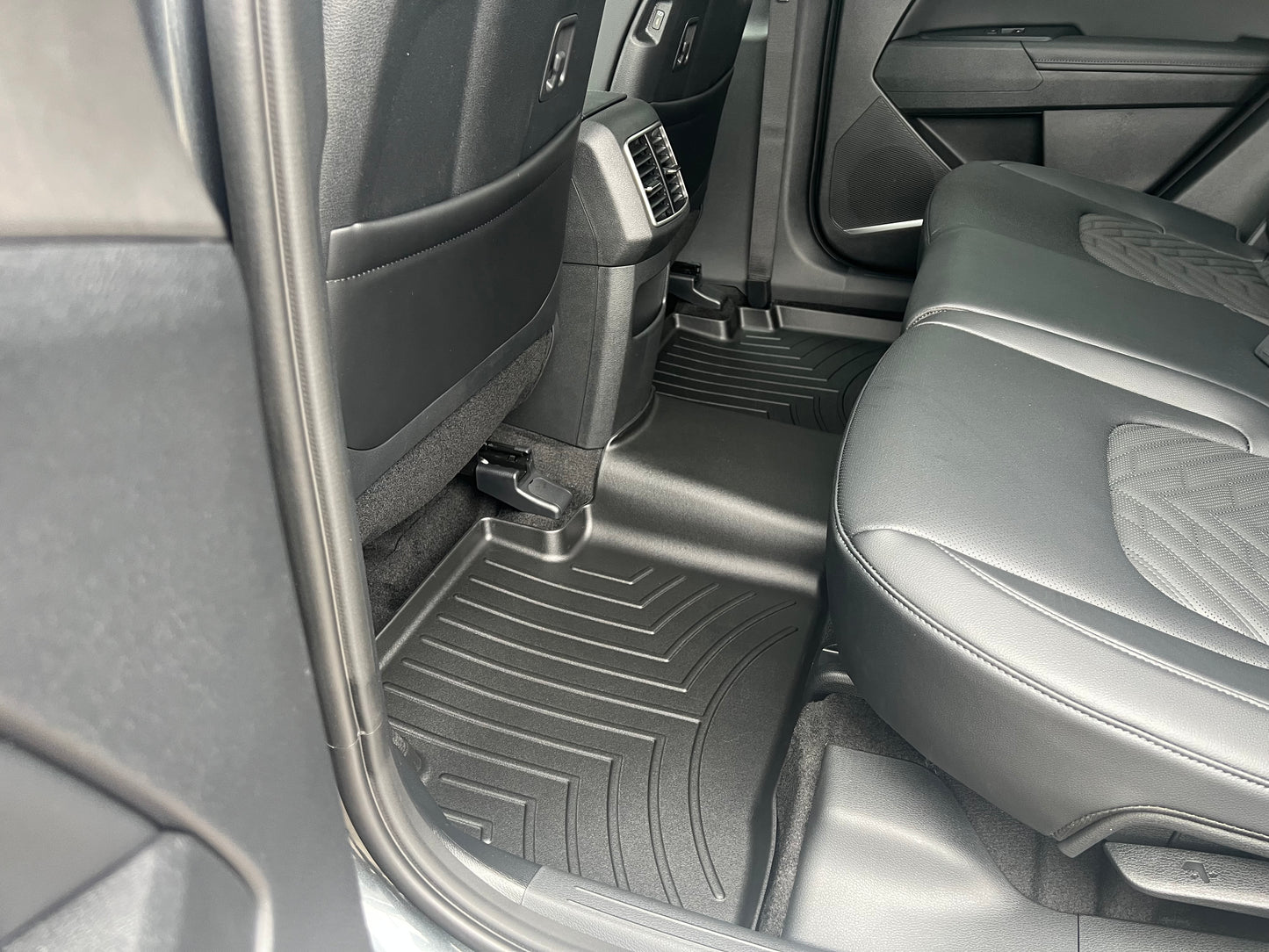 Kia Sportage HEV hybrid ex ex premium SX rear WeatherTech liners hard plastic floor coverage